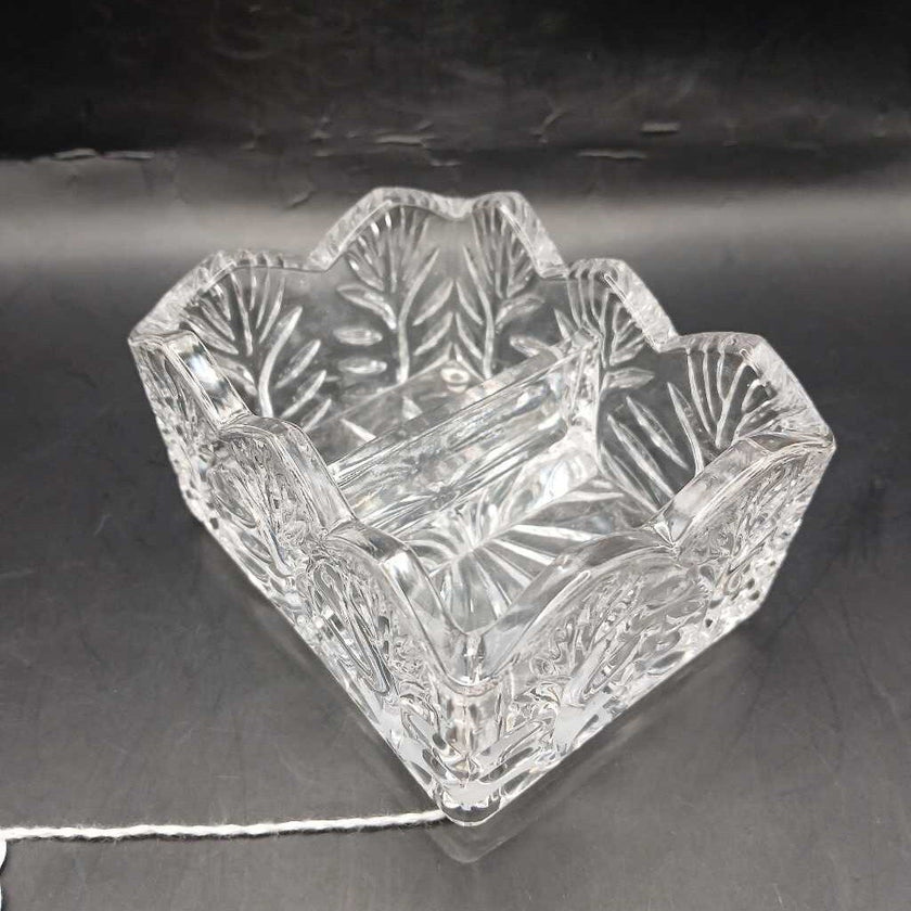 Crystal sugar dish