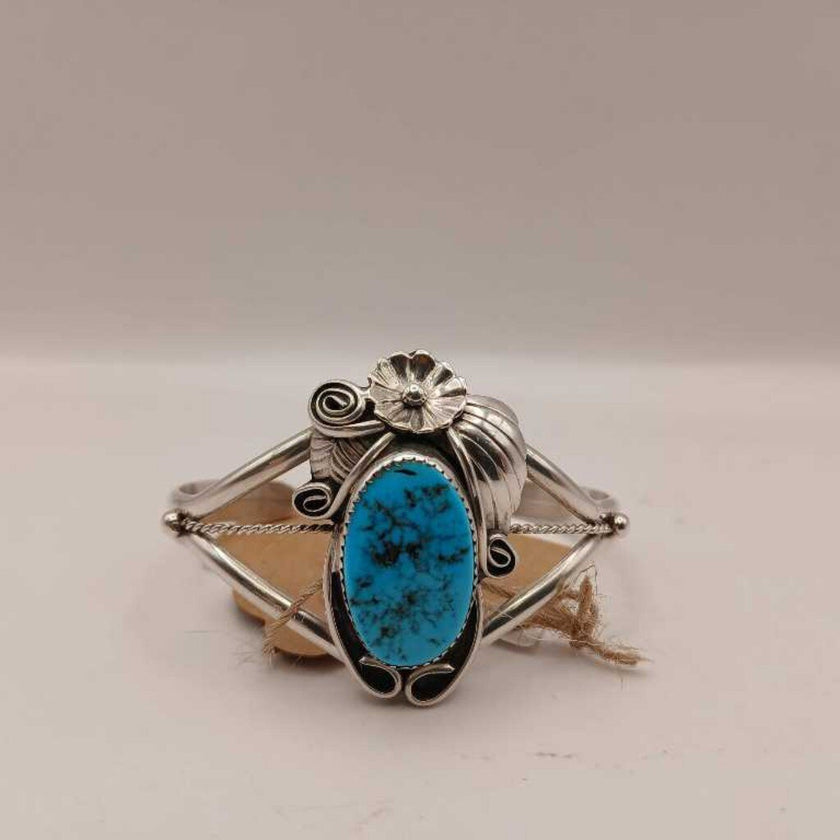 Native American Sterling Silver Turquoise Cuff Bracelet (Zuni Craftmanship)