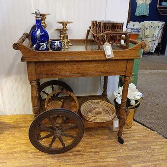 1970s Colonial Style Two Tier Oak Bar/Tea Cart