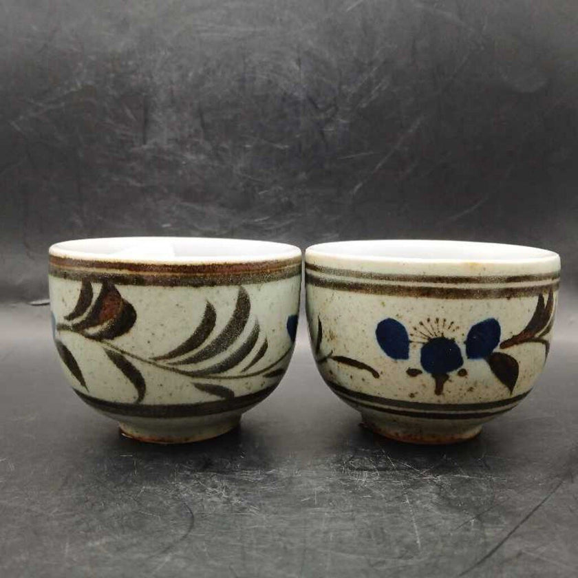 Vtg Stoneware Cups - set of 2