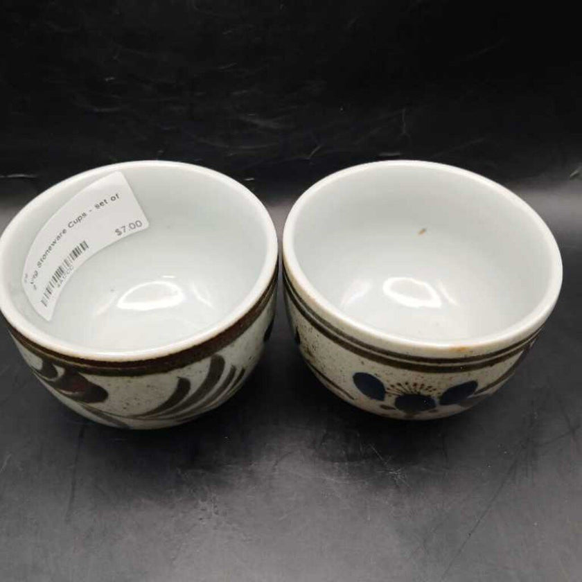 Vtg Stoneware Cups - set of 2