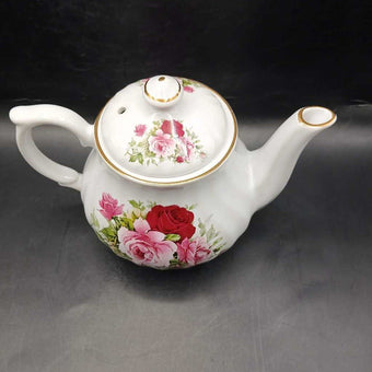 Fine English Staffordshire Rose Teapot