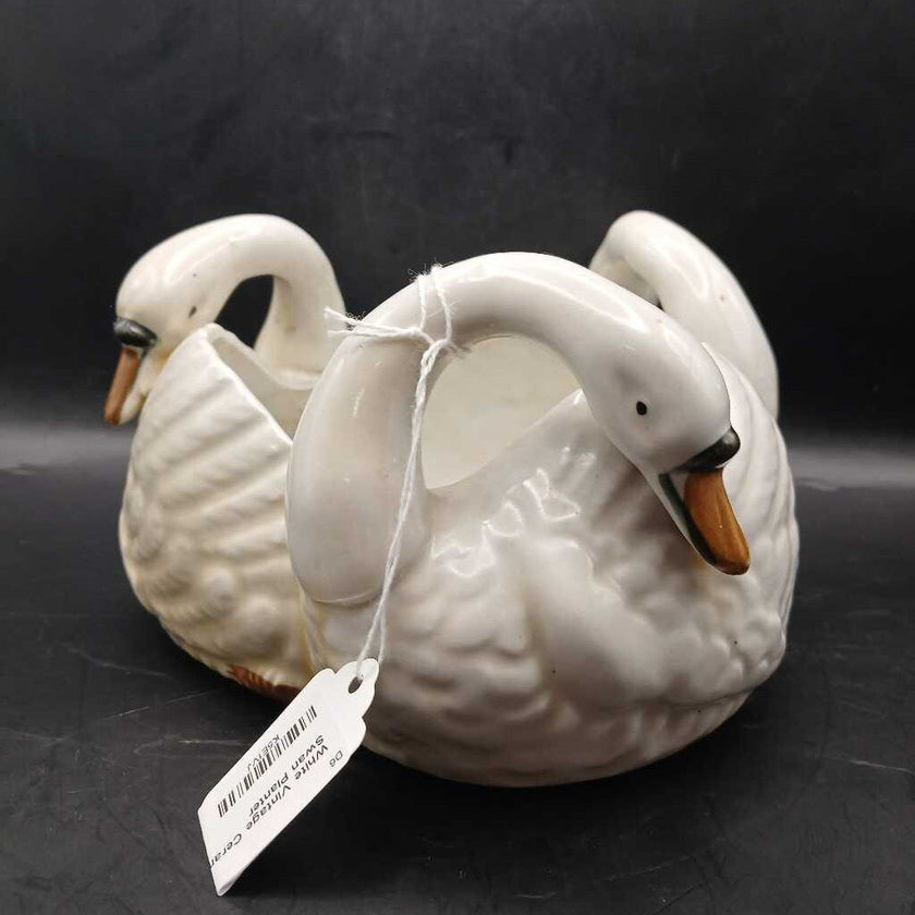 White Vintage Ceramic 3 Swan Planter