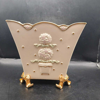Lenox bow feet topiary cache pot