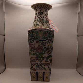 Chinoiserie Vase