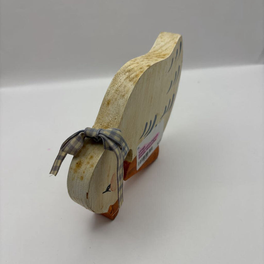 Vintage Grannycore/Cottagecore Wooden Hand-painted Duck/Goose Decor