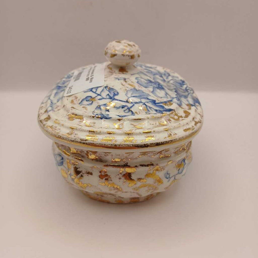 Brown Westhead & Moore covered box circa 1889