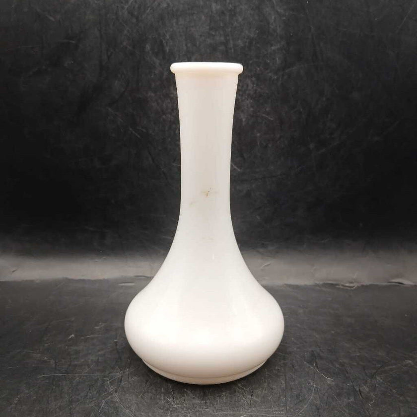 Milk glass Vase