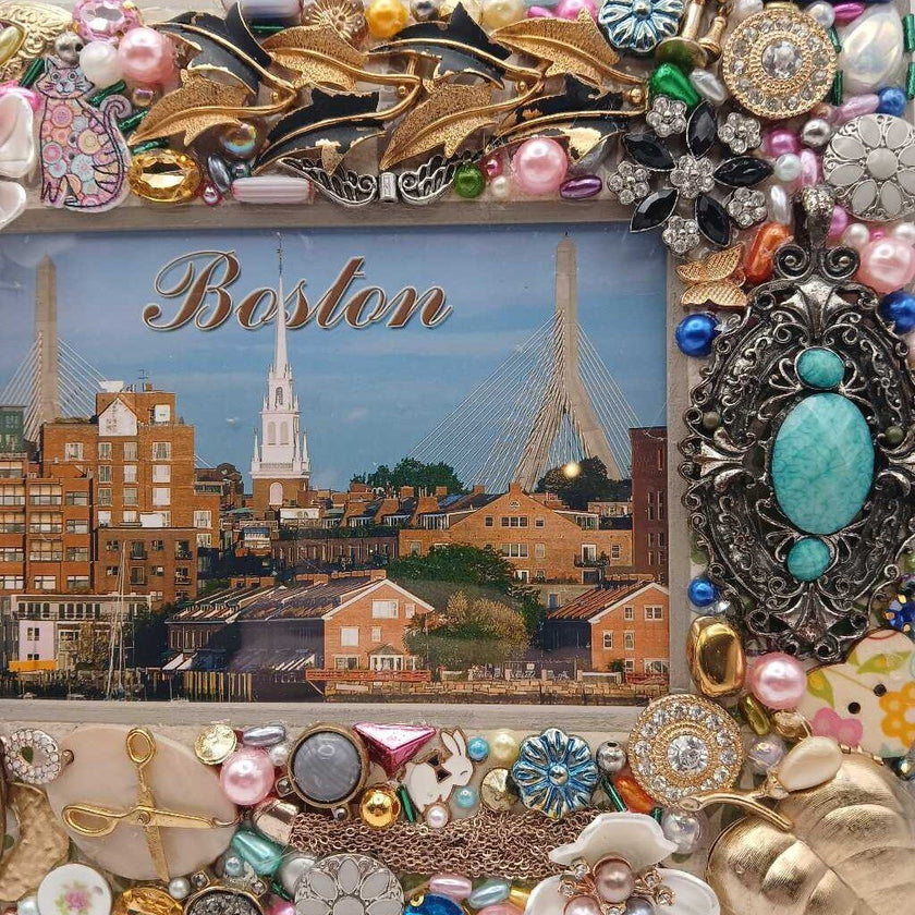 Jewelry picture frames