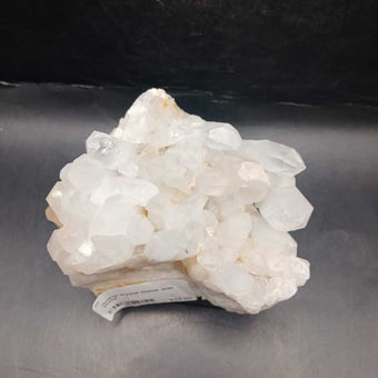 Quartz crystal cluster with stand