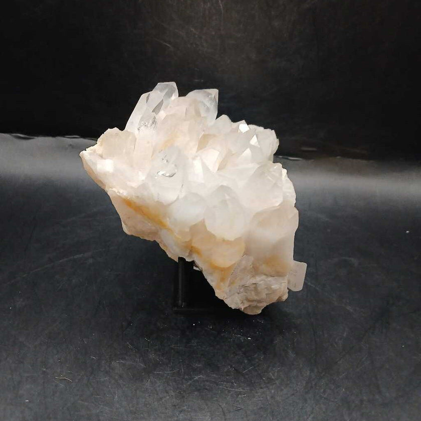 Quartz crystal cluster with stand
