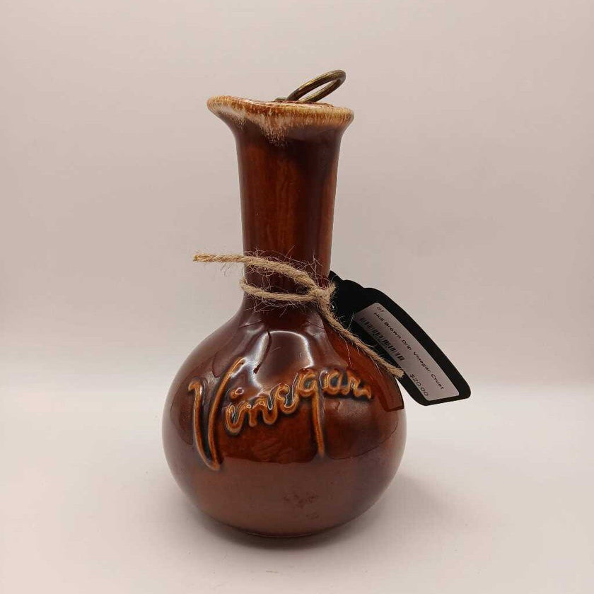 Hull Brown Drip Vinegar Cruet