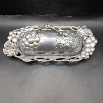 Arthur Court Grapes 1/4 pound aluminum covered butter dish w/ lid Vintage 2001