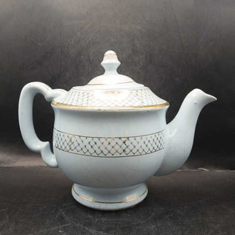Blue Queen Anne Style Teapot With Gold Lattice