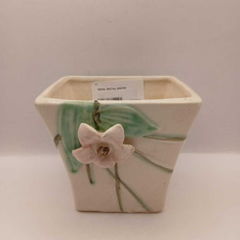 White McCoy planter