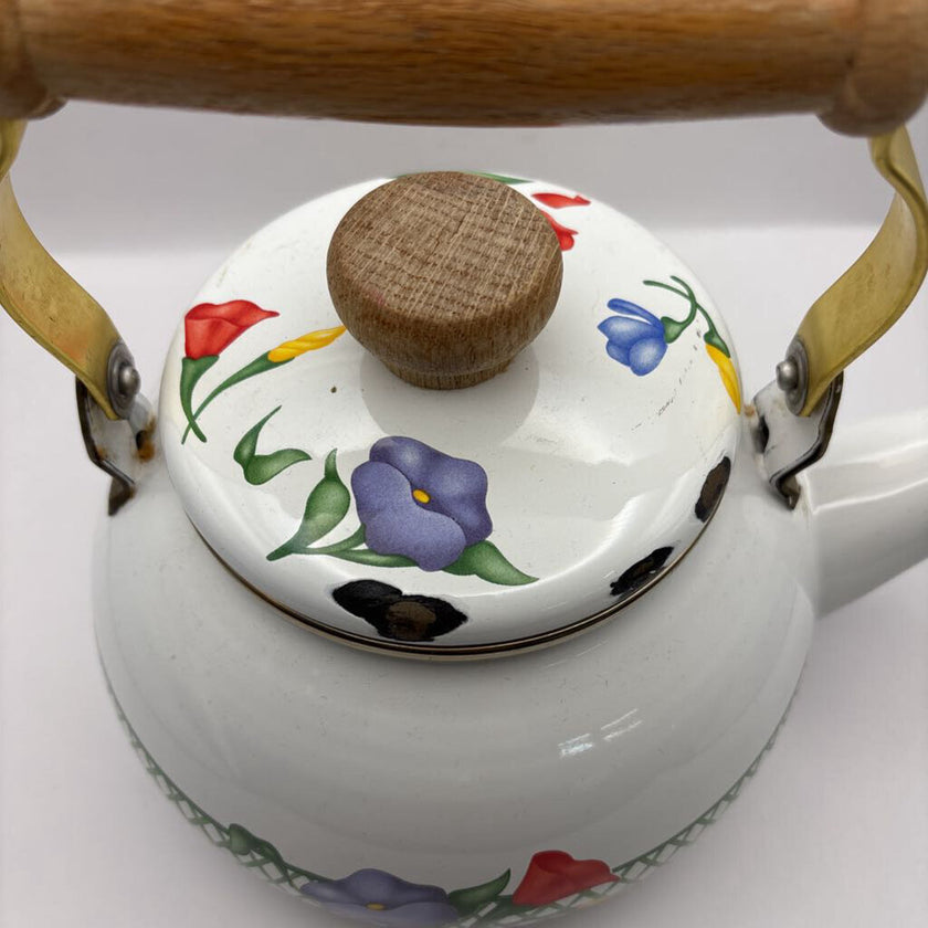 VTG GMI 2.5 Qt Tea Kettle, Porcelain On Steel, White Tea Kettle Tulip Pattern