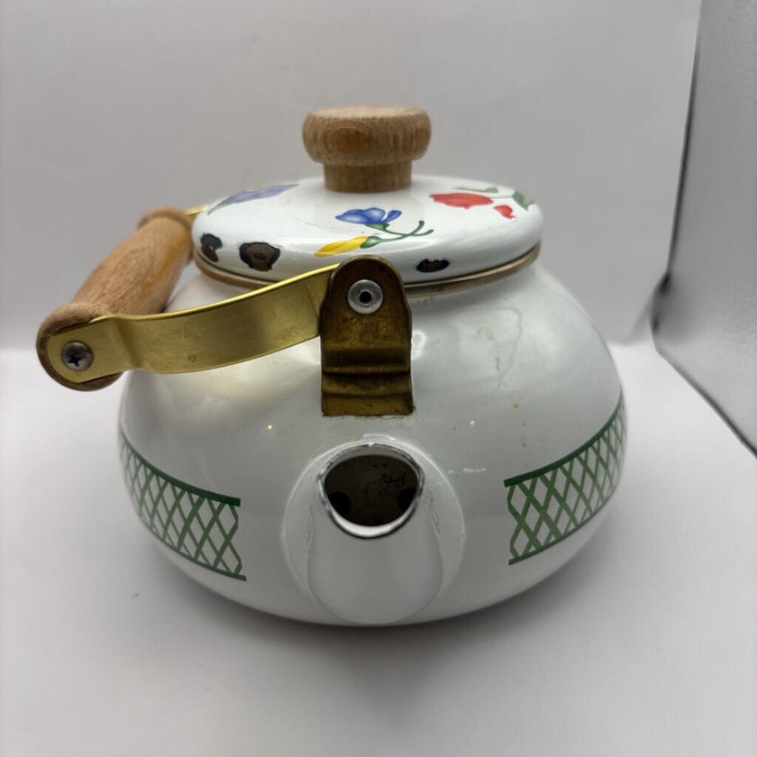 VTG GMI 2.5 Qt Tea Kettle, Porcelain On Steel, White Tea Kettle Tulip Pattern