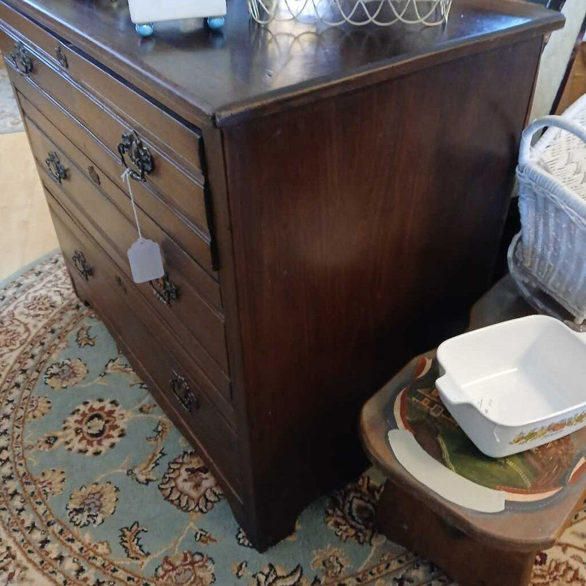 Antique Dresser 3 Drawers