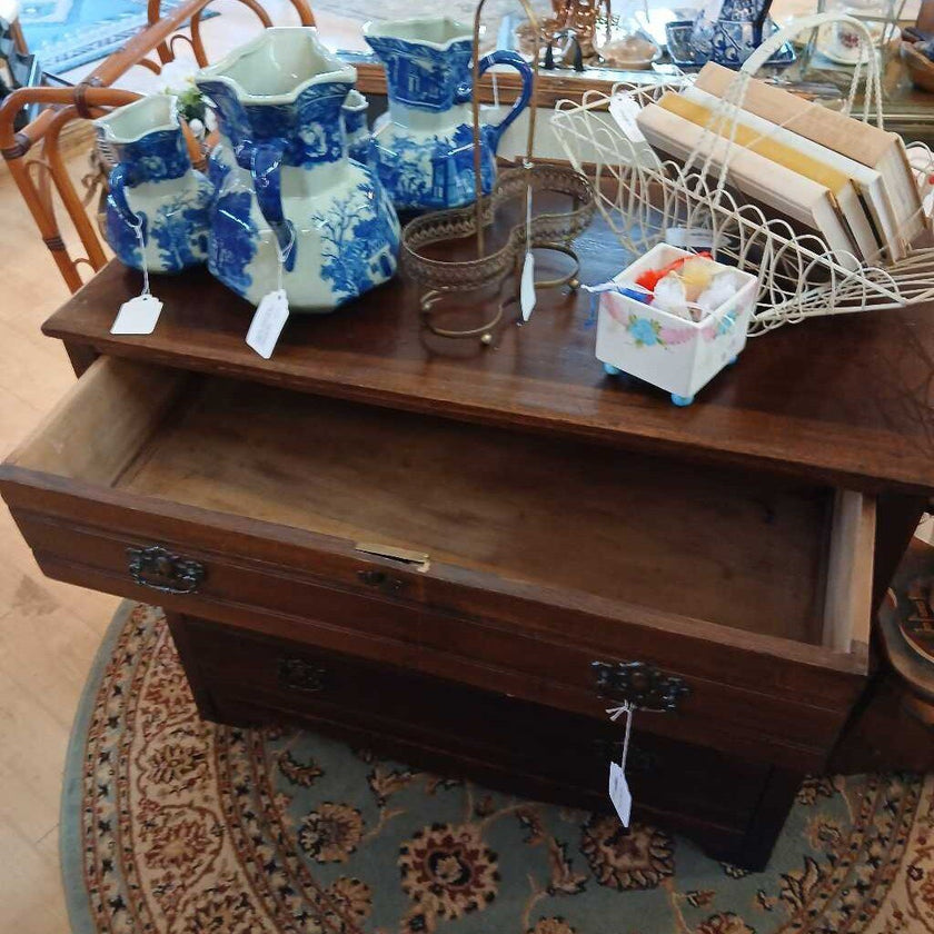 Antique Dresser 3 Drawers