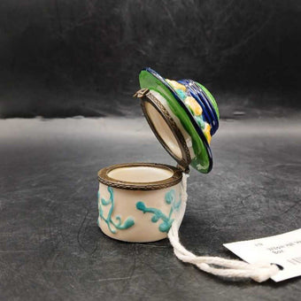 Willow Hall 'Hanna' Hat Trinket Box