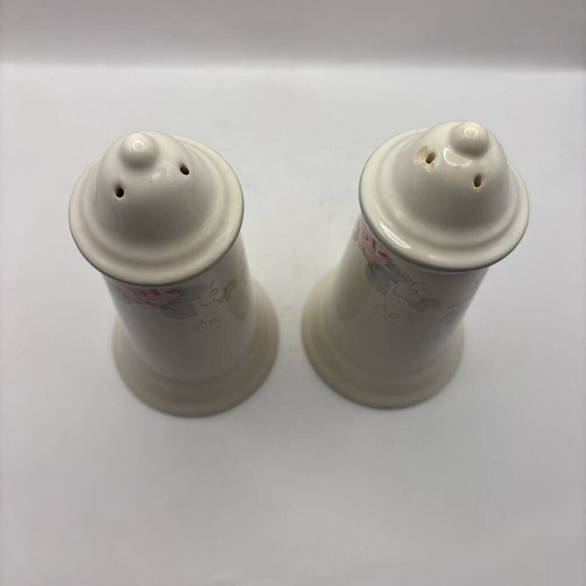 Vintage PFALTZGRAFF 'Wyndham' Pattern. As Is Salt and Pepper Shakers 6