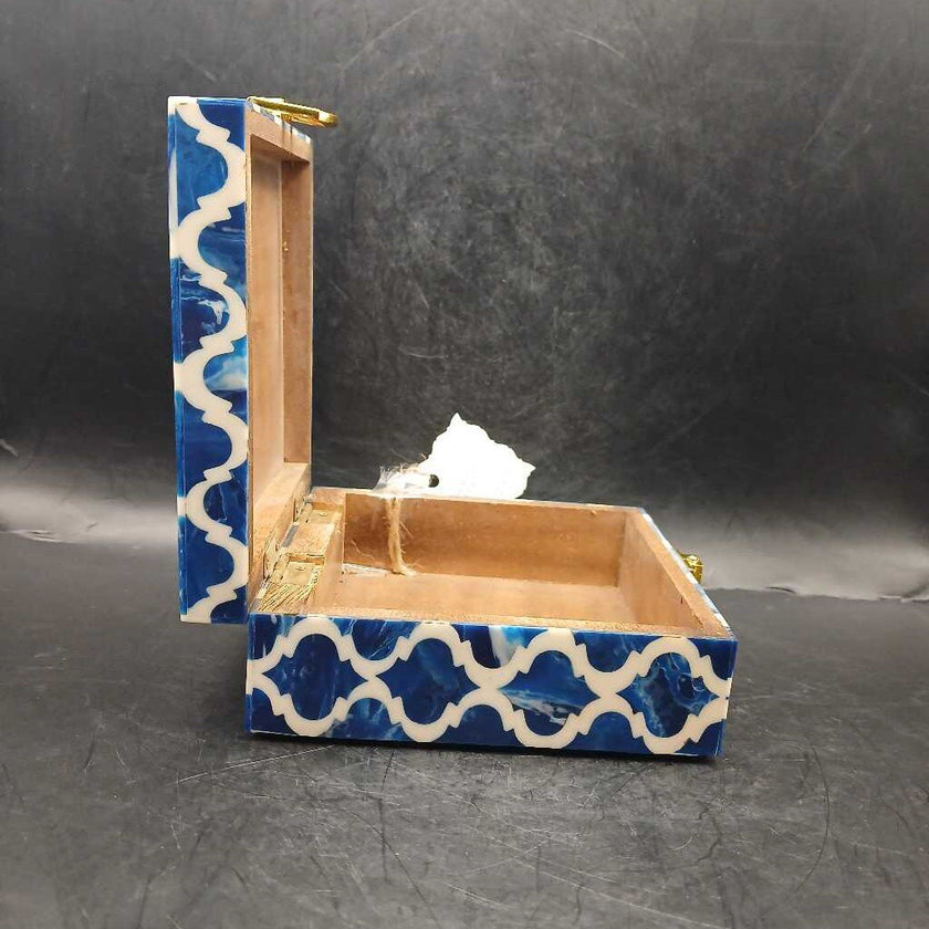 Resin Blue & White Moroccan pattern storage box with clasp