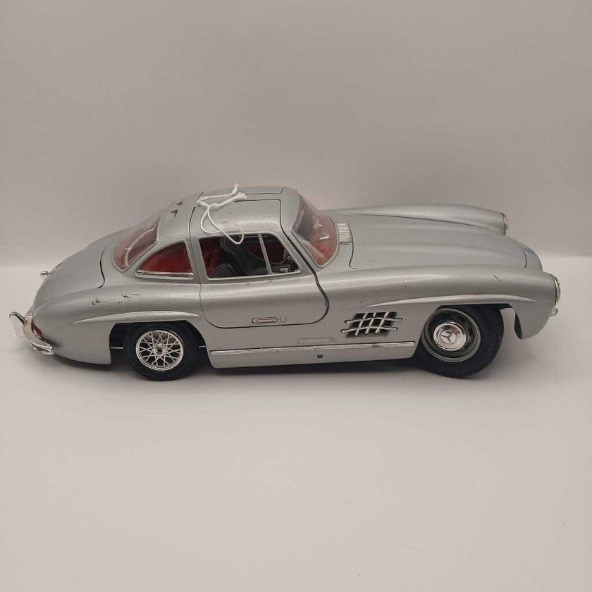 1954 Mercedes Benz 300 SL Die-cast Car