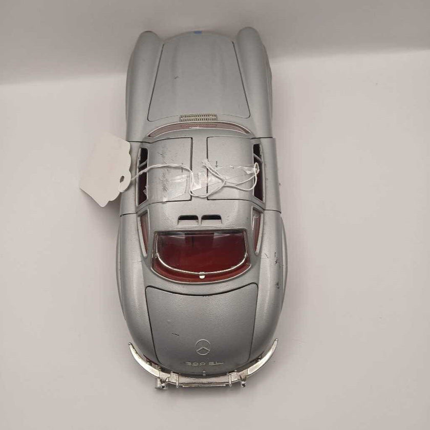1954 Mercedes Benz 300 SL Die-cast Car