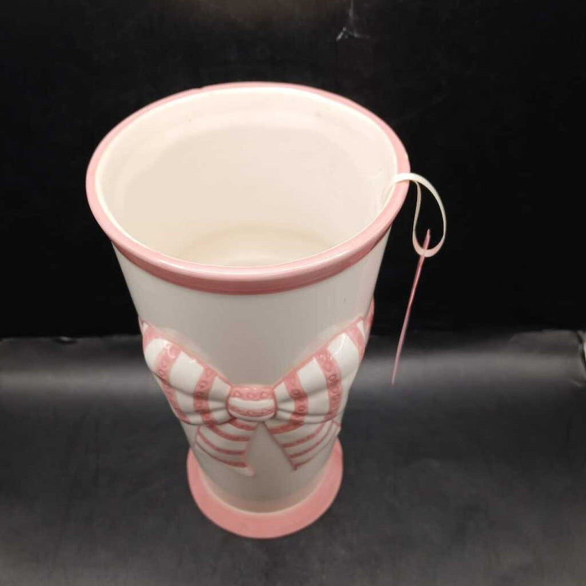 Pink & white bow vase