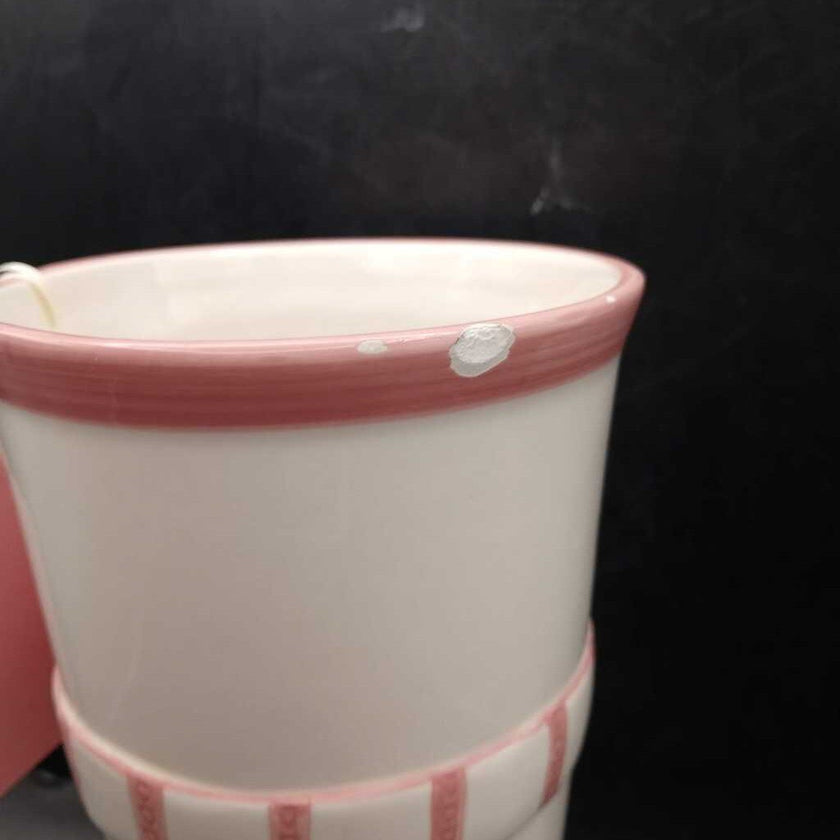 Pink & white bow vase