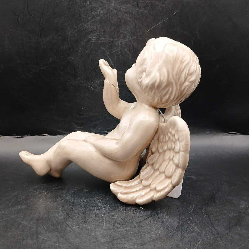 angle figurine