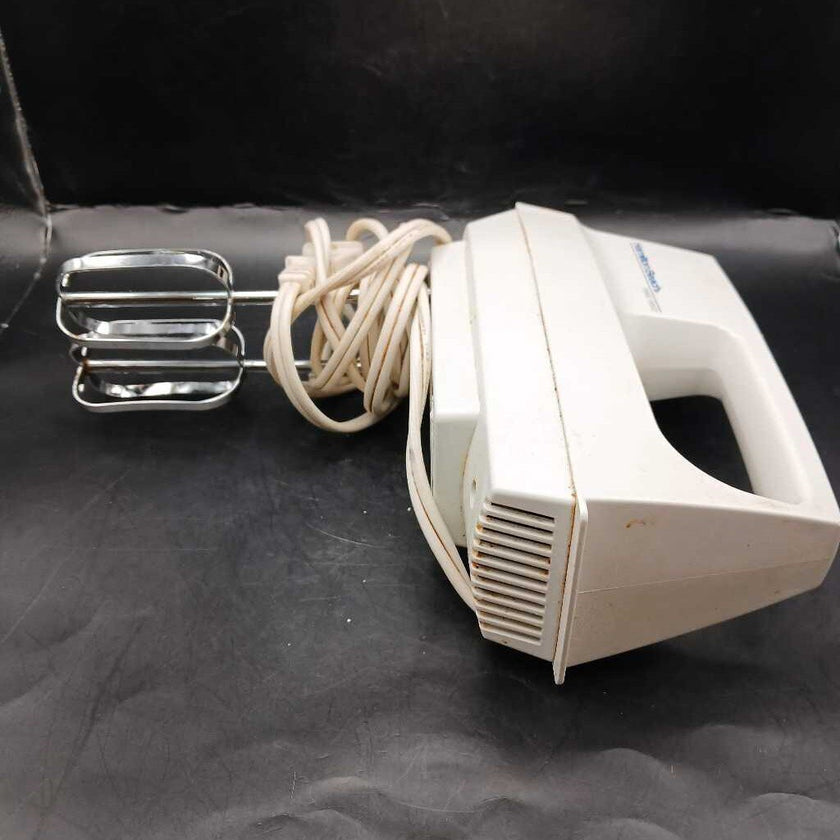 vintage hand mixer Hamilton beach (P)