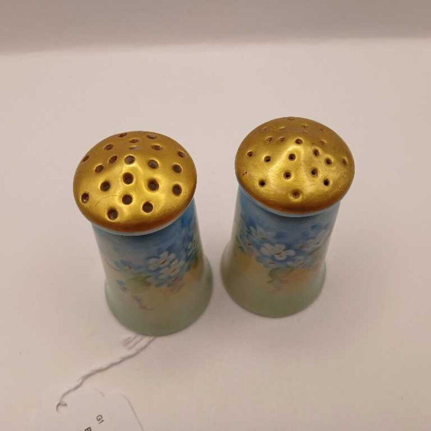 Blue floral salt and pepper shakers