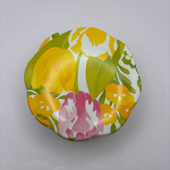 1970's Avon BURST OF SPRING Beauty Dust Floral Tin