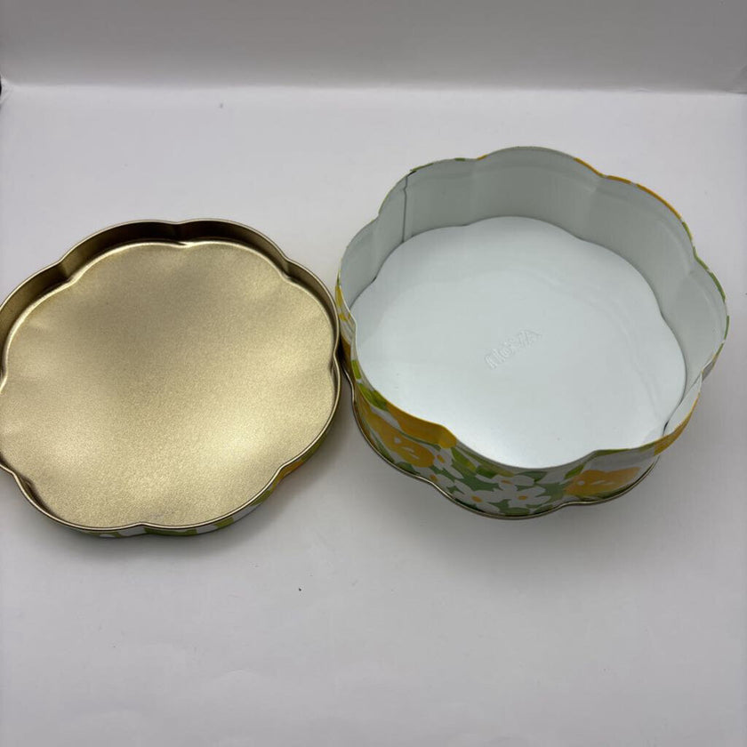 1970's Avon BURST OF SPRING Beauty Dust Floral Tin