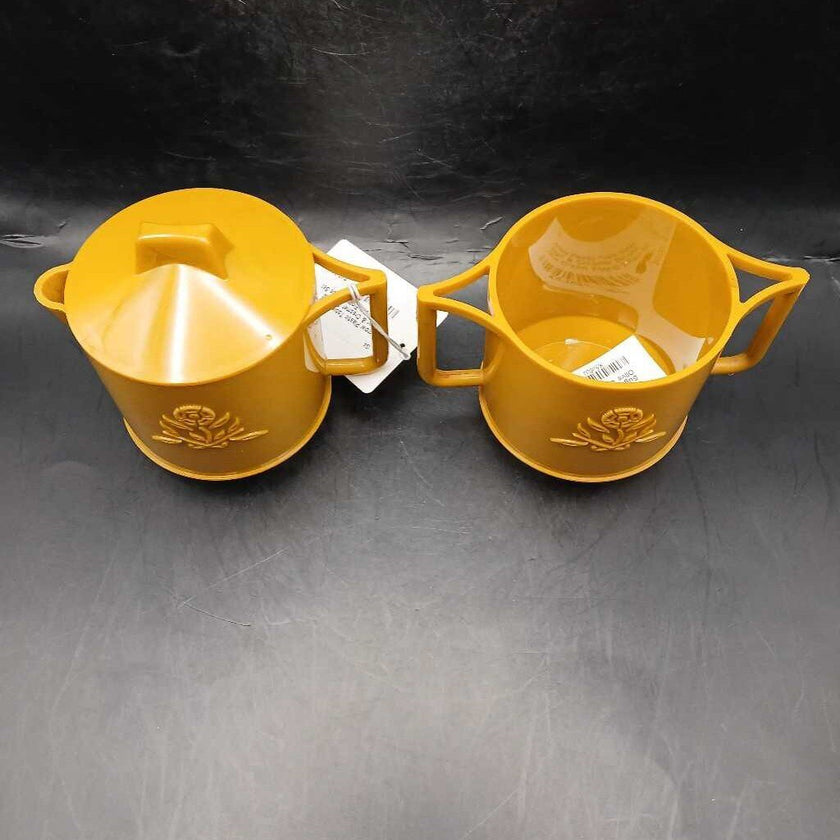 Arrow Plastic Table Mates Sugar & Creamer Set USA Olive Green Floral 3 Piece Set