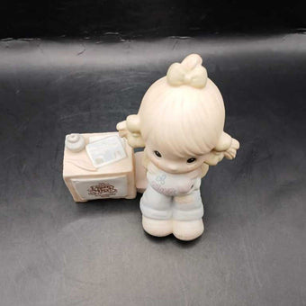 1983 Precious Moments Collectors Club figure