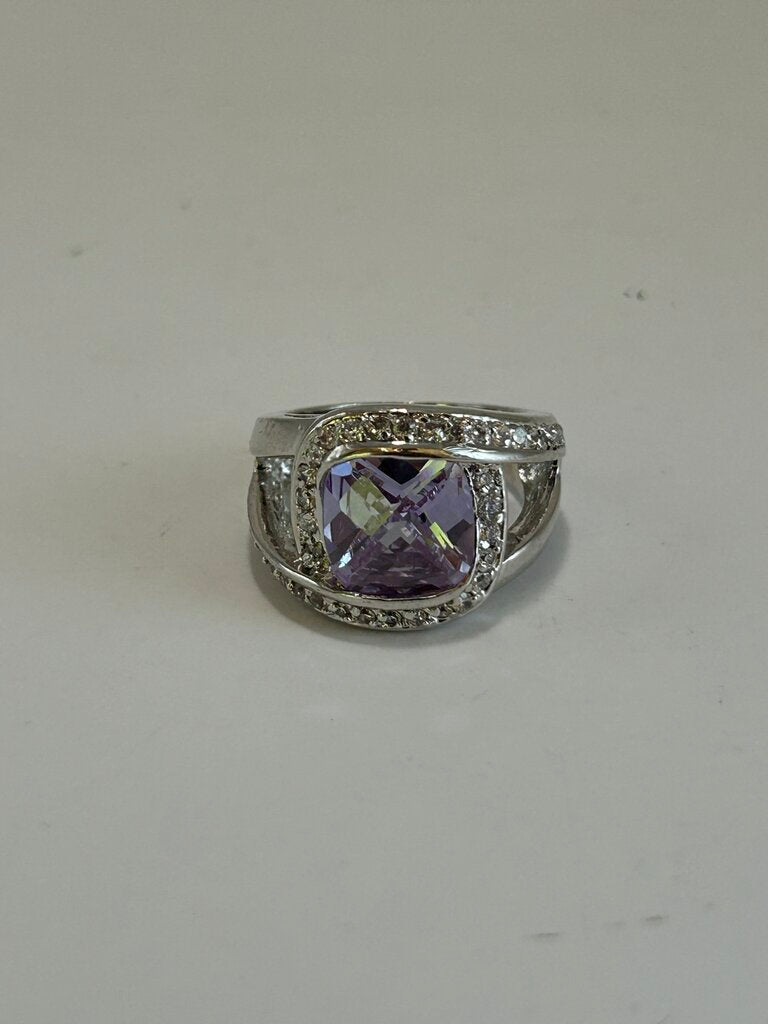 Silver ring/lavender stone