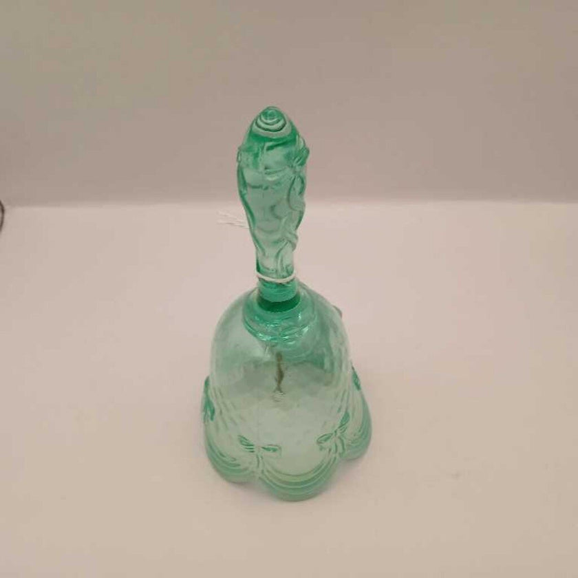 Fenton Green & Bows Drapery Bell