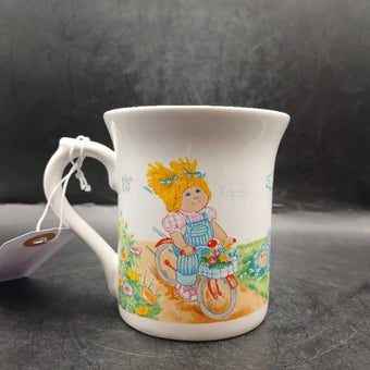 1984 Cabbage Patch Kids Mug Girls Picnic