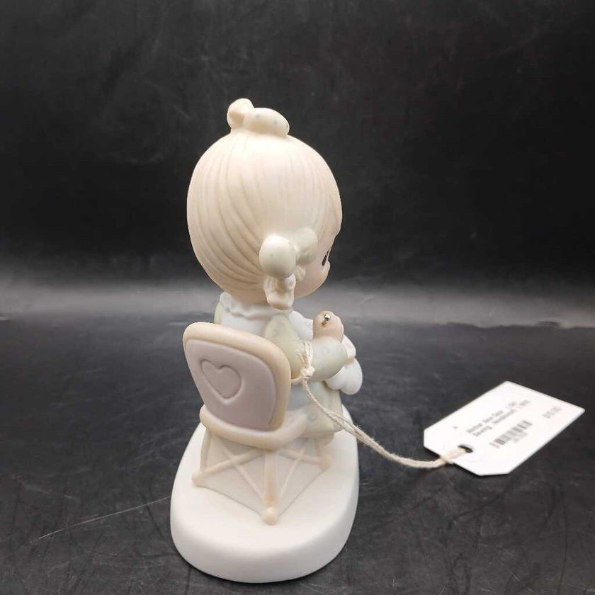 Mother Sew Dear ( Girl Sewing , Needlework ) 1979