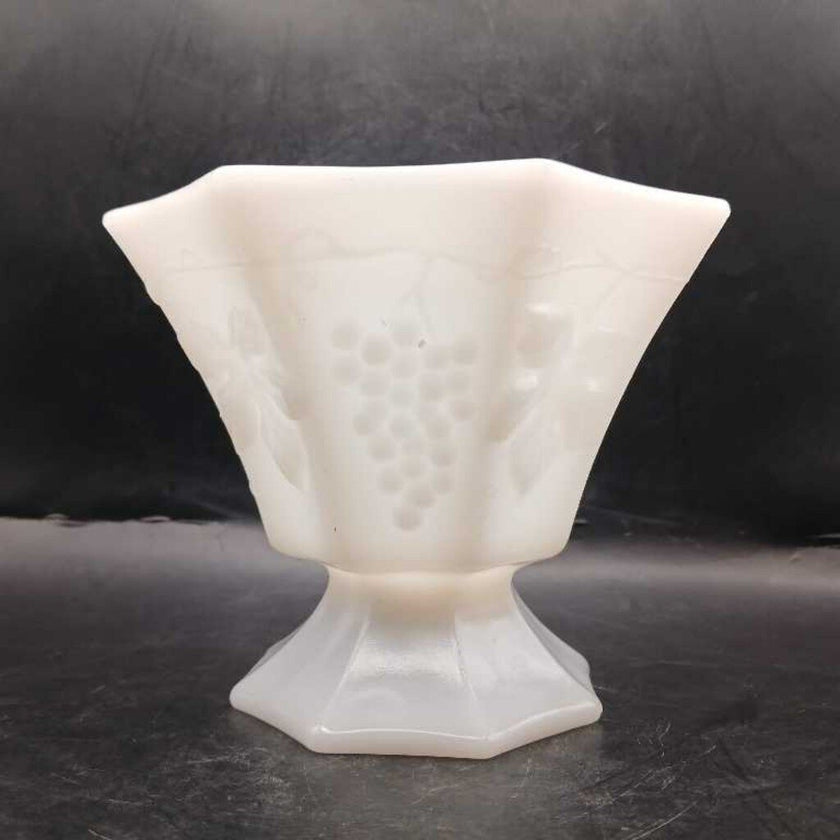 Anker Hocking White Octagon Pedastal Bowl