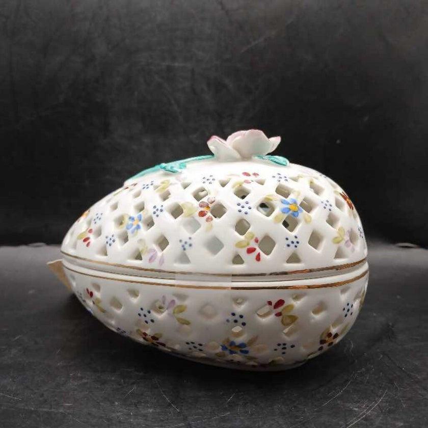 Porcelain Pierced Egg Covered Sachet Dish with applied flowers