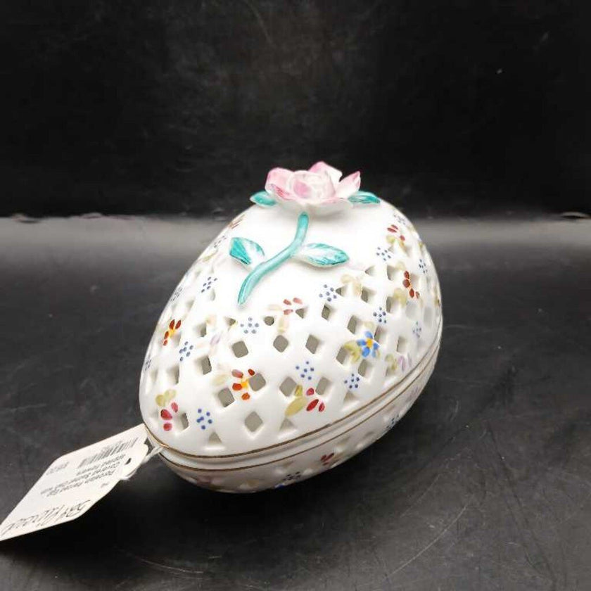Porcelain Pierced Egg Covered Sachet Dish with applied flowers