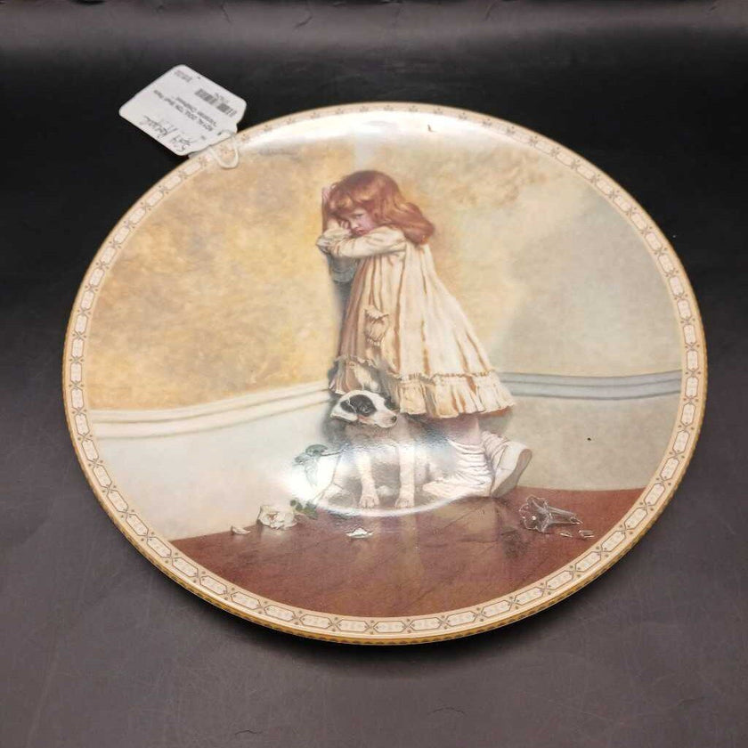 ROYAL DOULTON Shelf Plate 