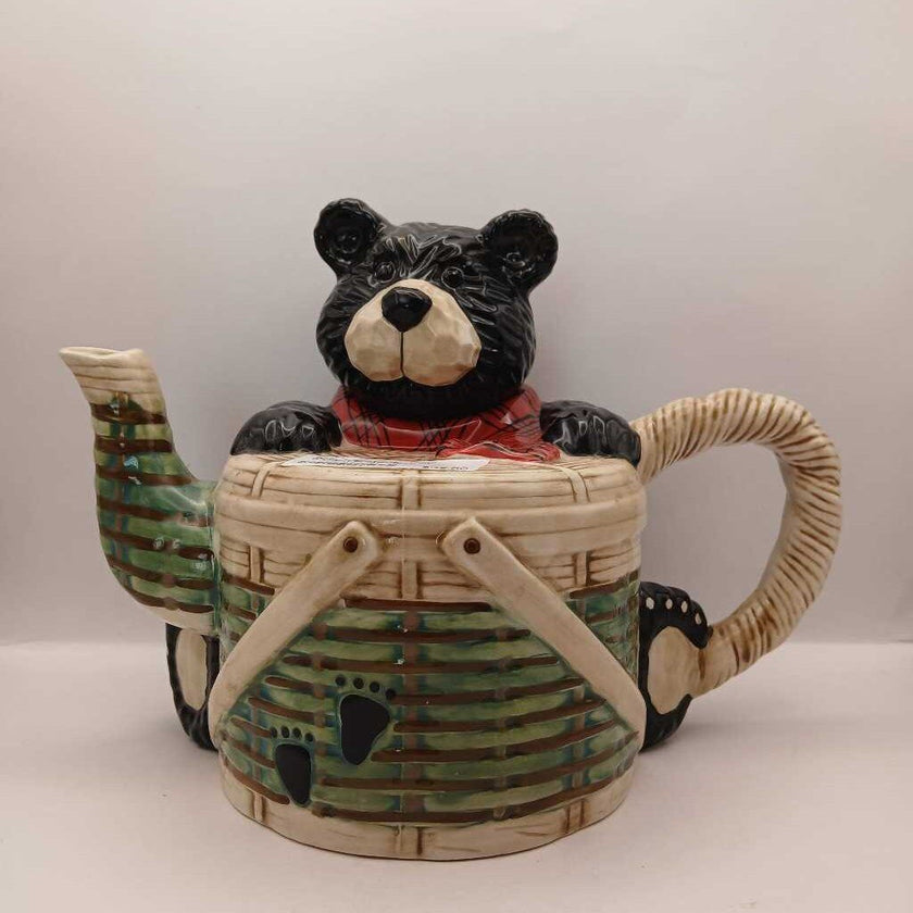 Bear teapot 