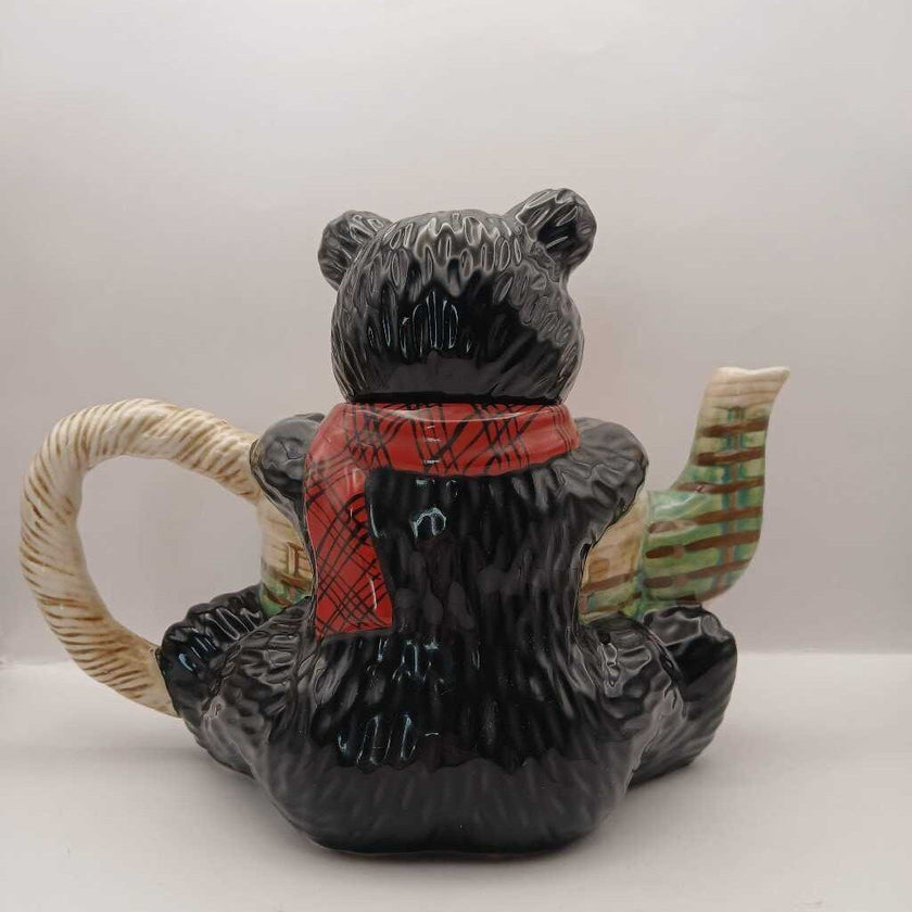 Bear teapot 