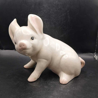 Pig ceramic Figure Farmhouse devor