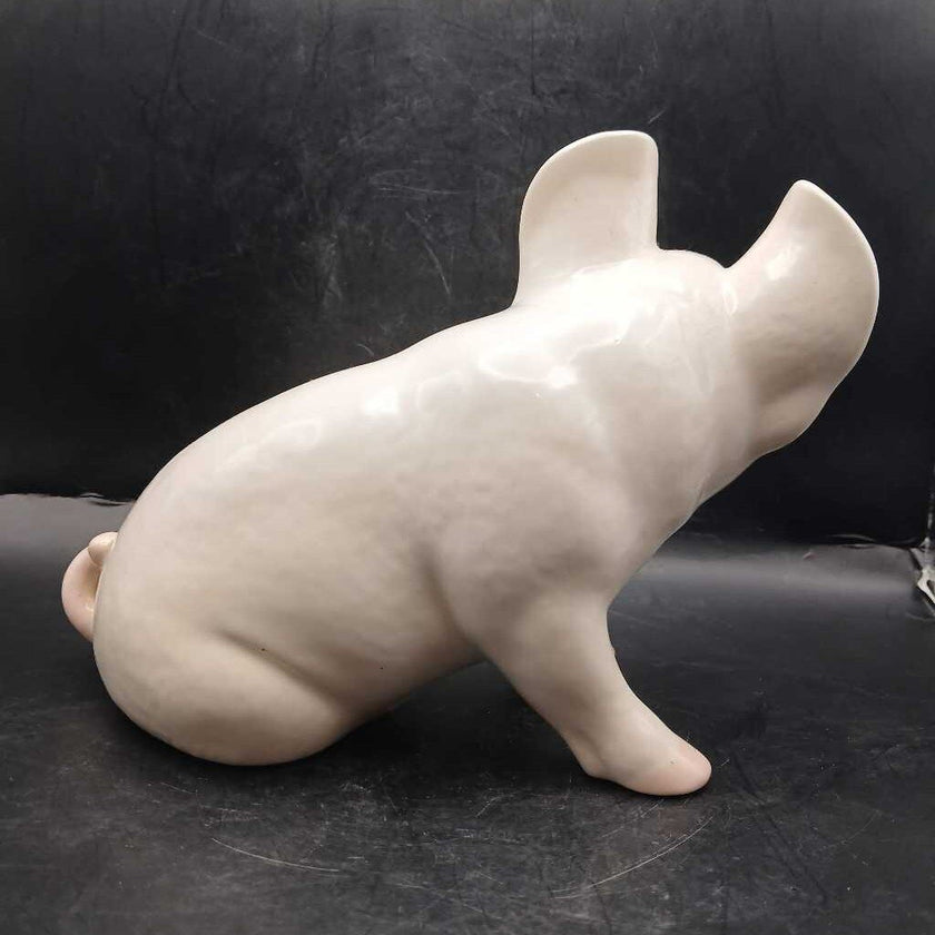 Pig ceramic Figure Farmhouse devor