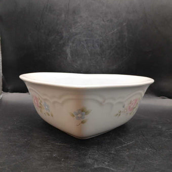 Vintage Pfaltzgraff Tea Rose Large Heart Shaped Serving Bowl